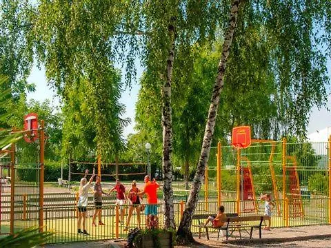 Anne Marie Vous Accueilles Dans Son Familiale Pour 6 Personnes 3 Confortable Proche D Europa Park A Dans 3 Etoiles Campingplads *